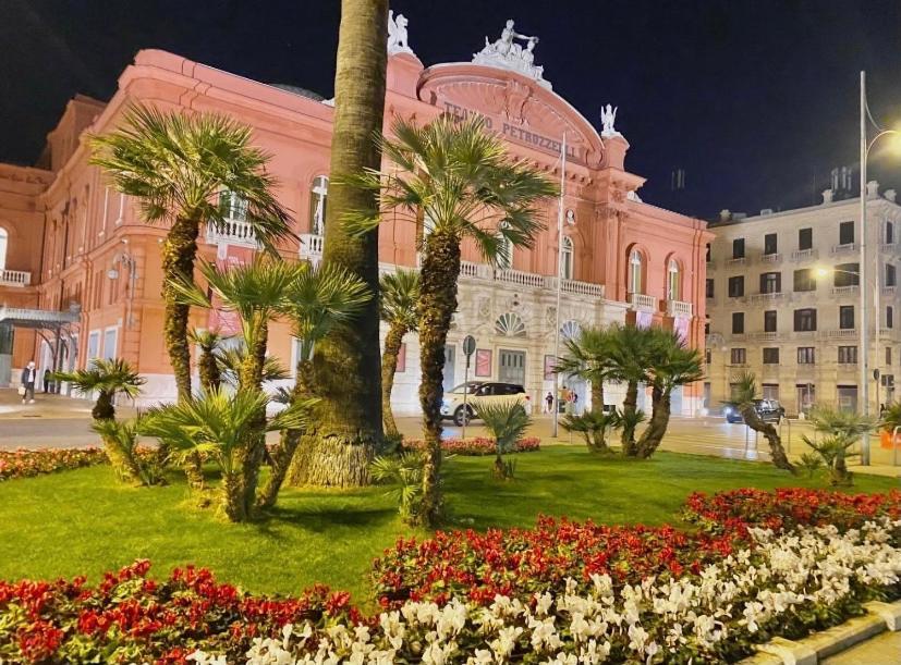 Calefati Gallery Luxury Apartment Bari Exteriör bild