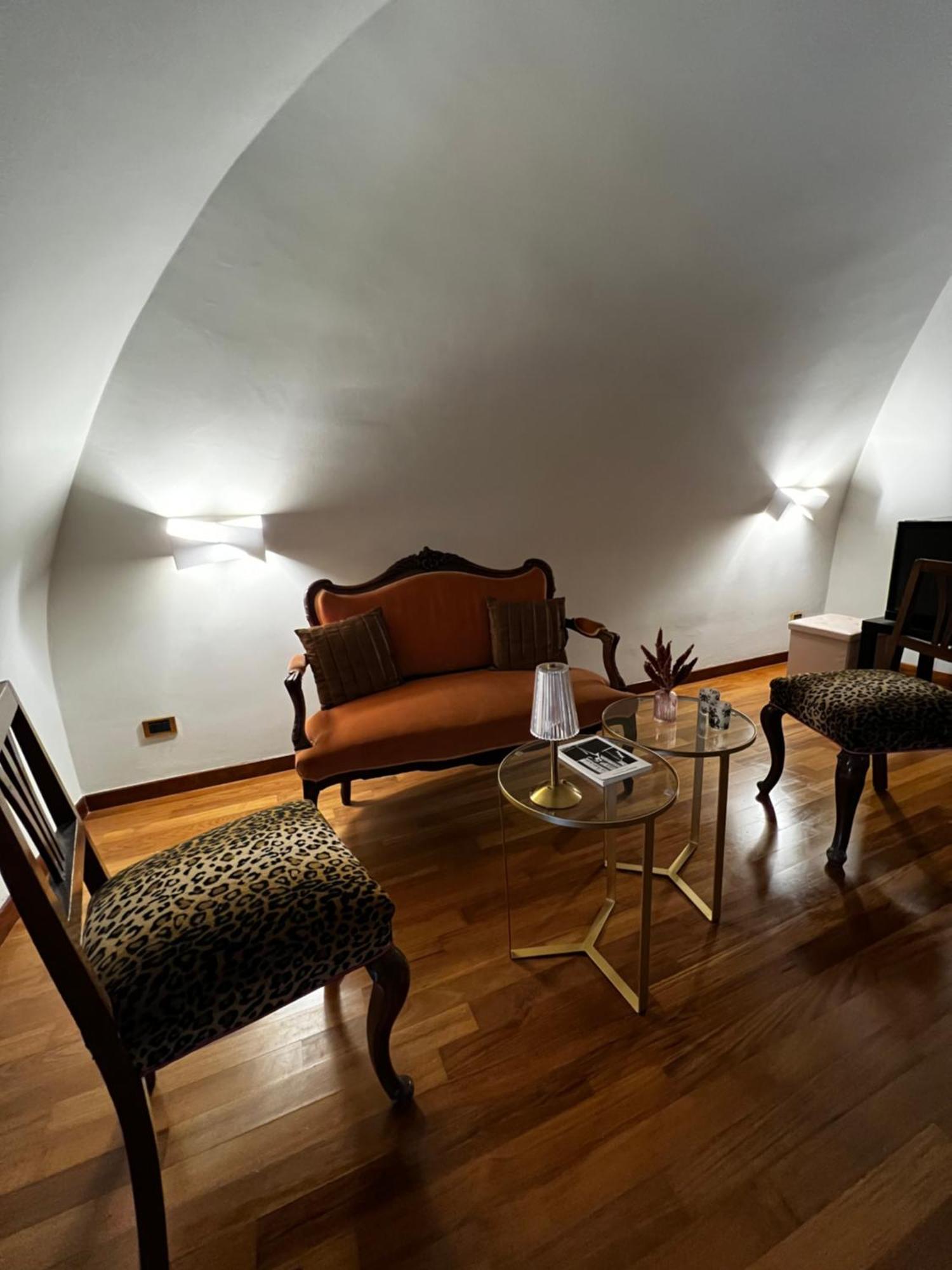 Calefati Gallery Luxury Apartment Bari Exteriör bild
